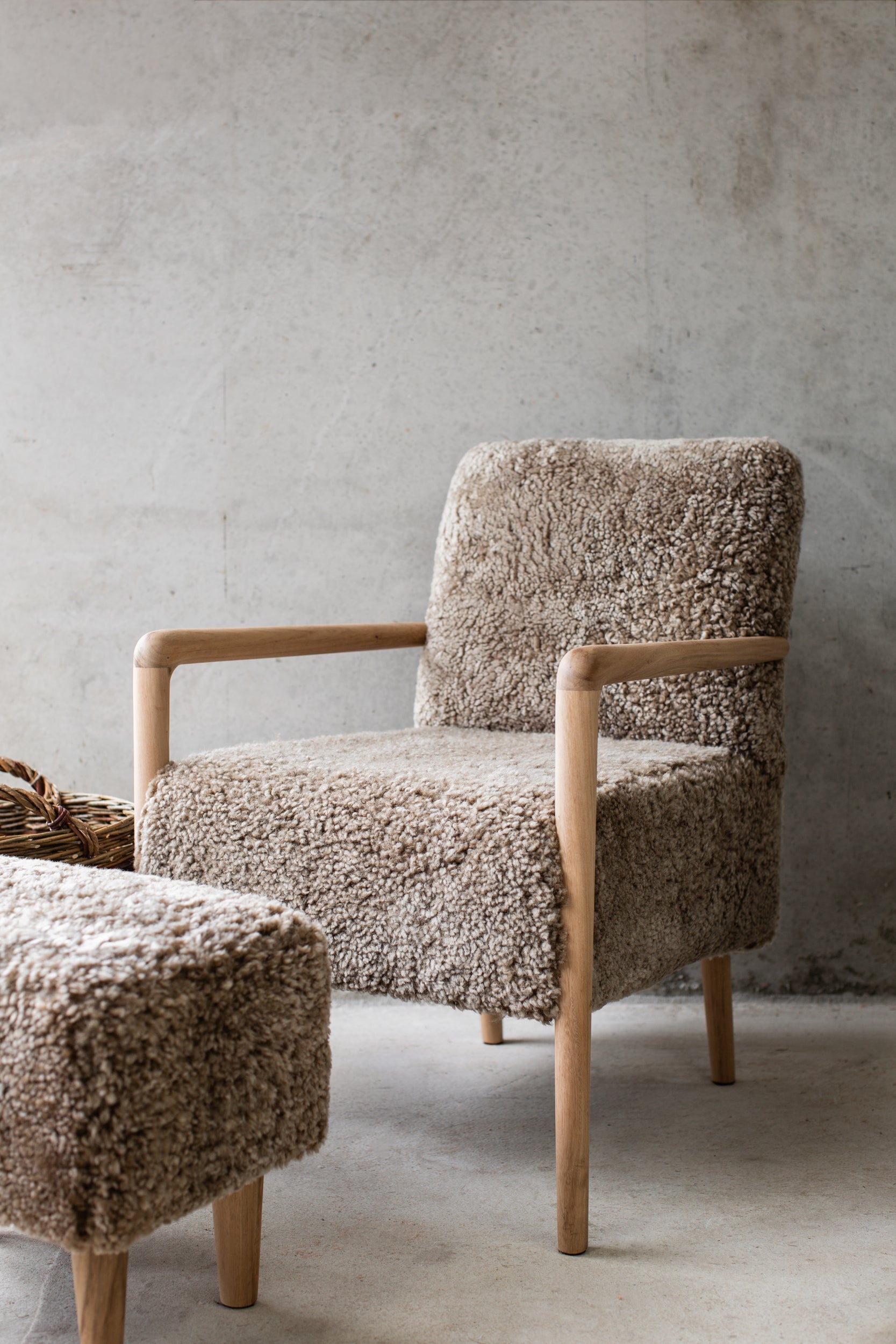 Shearling Club Chair 1547-01 Shearling Leather Chair