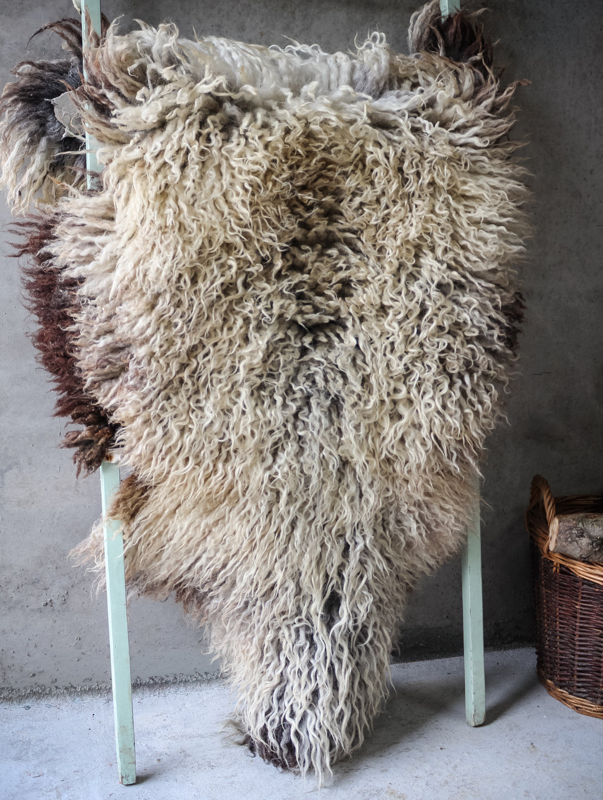 Giant Longwool Sheepskin Rug